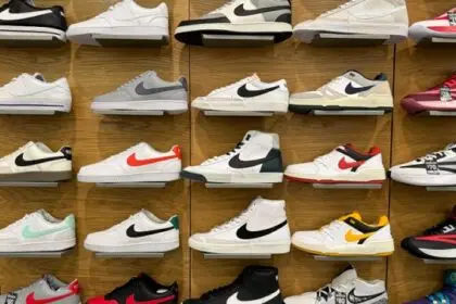 NikeSneakerWall
