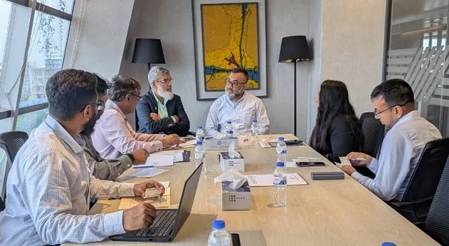A Society of Dyers and Colourists (SDC) delegation visited BGMEA on Sept 28, 2025, to discuss AI integration, nature-based dyeing, and sustainable workforce development in Bangladesh’s garment industry.