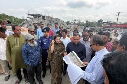 Bangladesh to Reopen Textile, Jute Mills