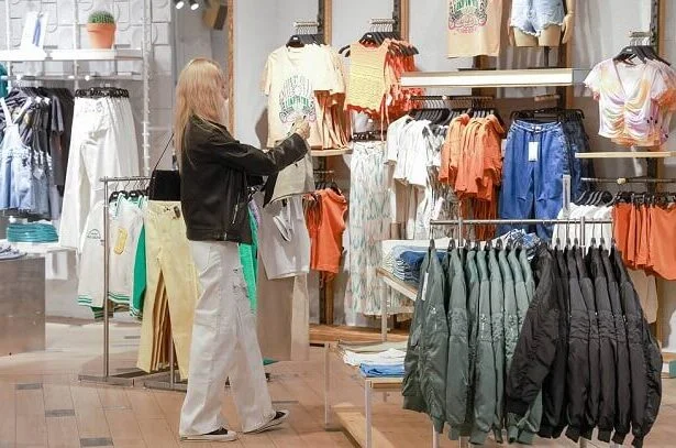 Russia Fashion Retail Slumps