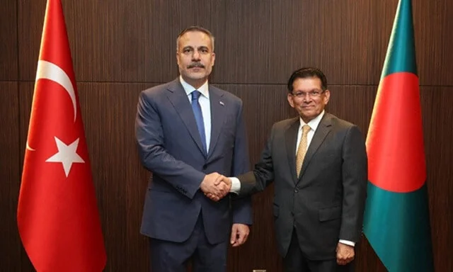 A bilateral meeting between Dr Khalilur Rahman, Foreign Minister, and Hakan Fidan, Turkish Foreign Minister